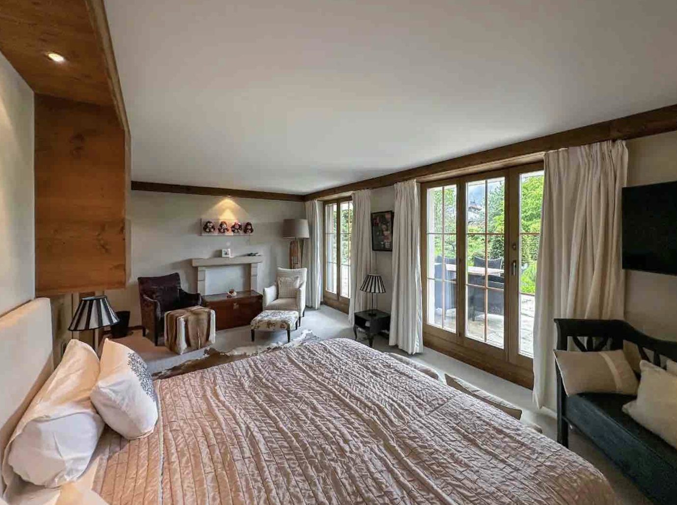 Luxury-Villa-Living-Chalet-Bissen-Gstaad-Switzerland19