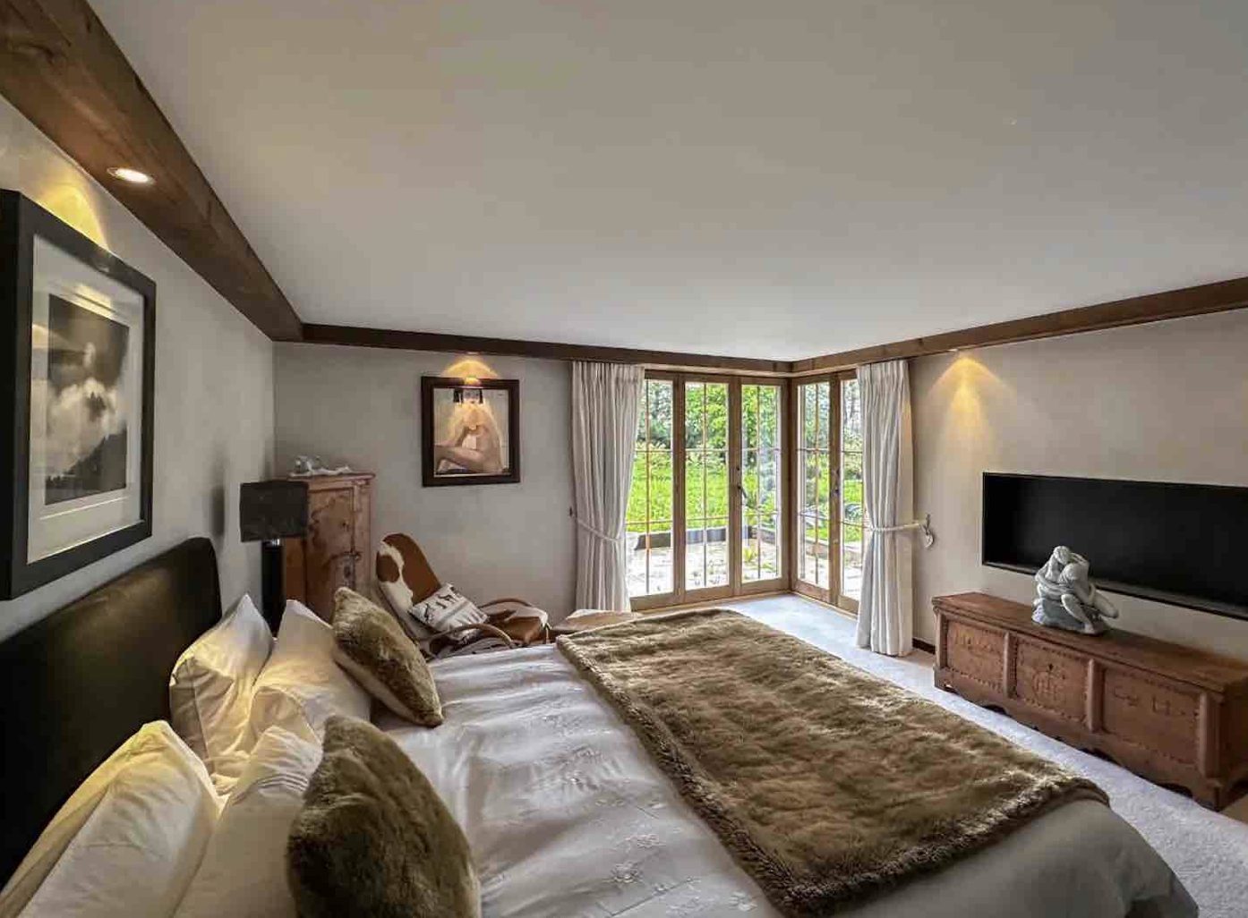 Luxury-Villa-Living-Chalet-Bissen-Gstaad-Switzerland20