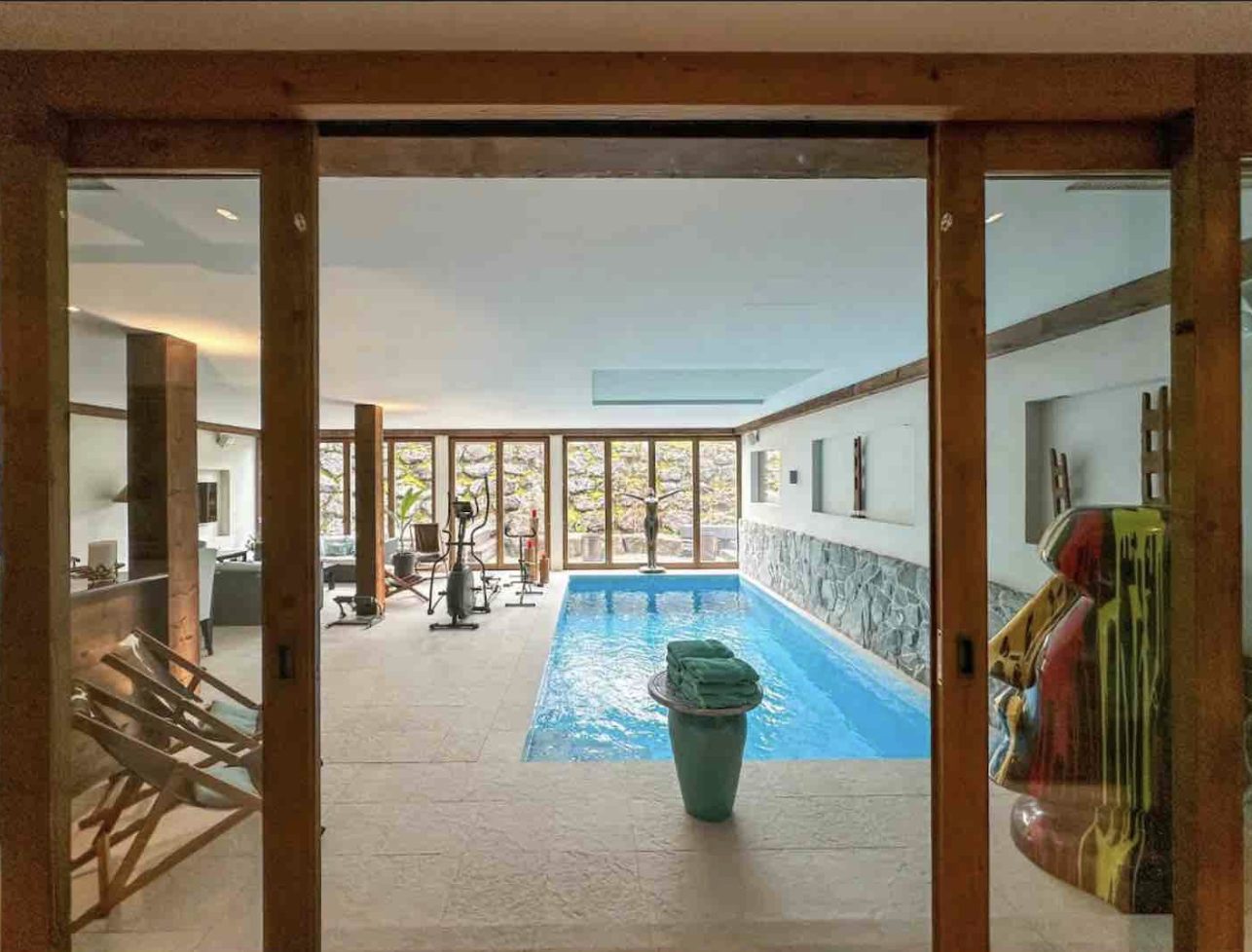 Luxury-Villa-Living-Chalet-Bissen-Gstaad-Switzerland30
