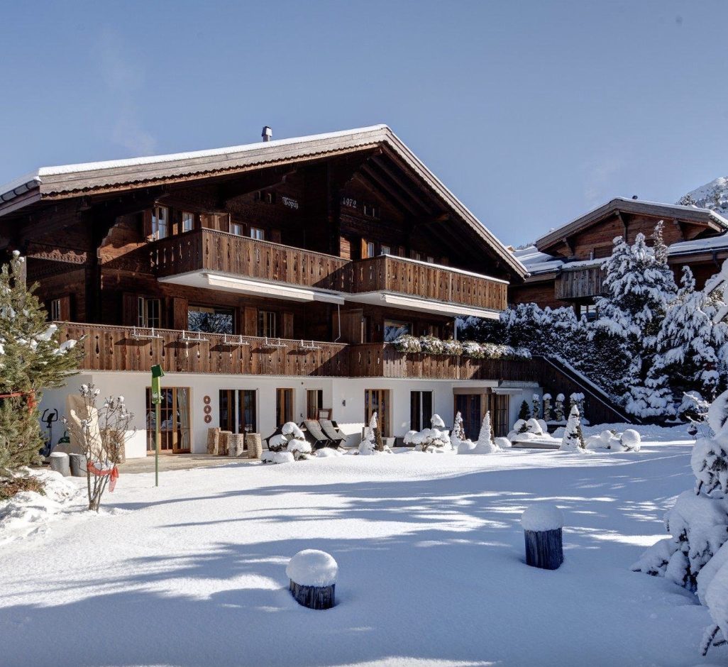 Luxury-Villa-Living-Chalet-Bissen-Gstaad-Switzerland45