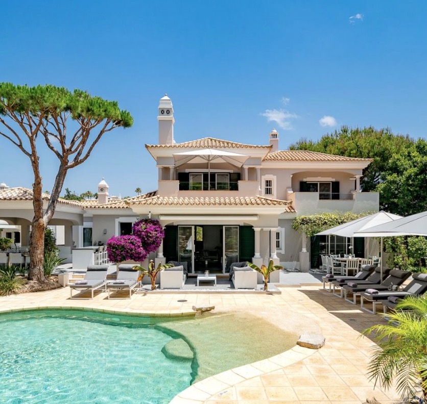 Luxury-Villa-Living-Villa-Cisne-Dunas-Douradas-Portugal-1