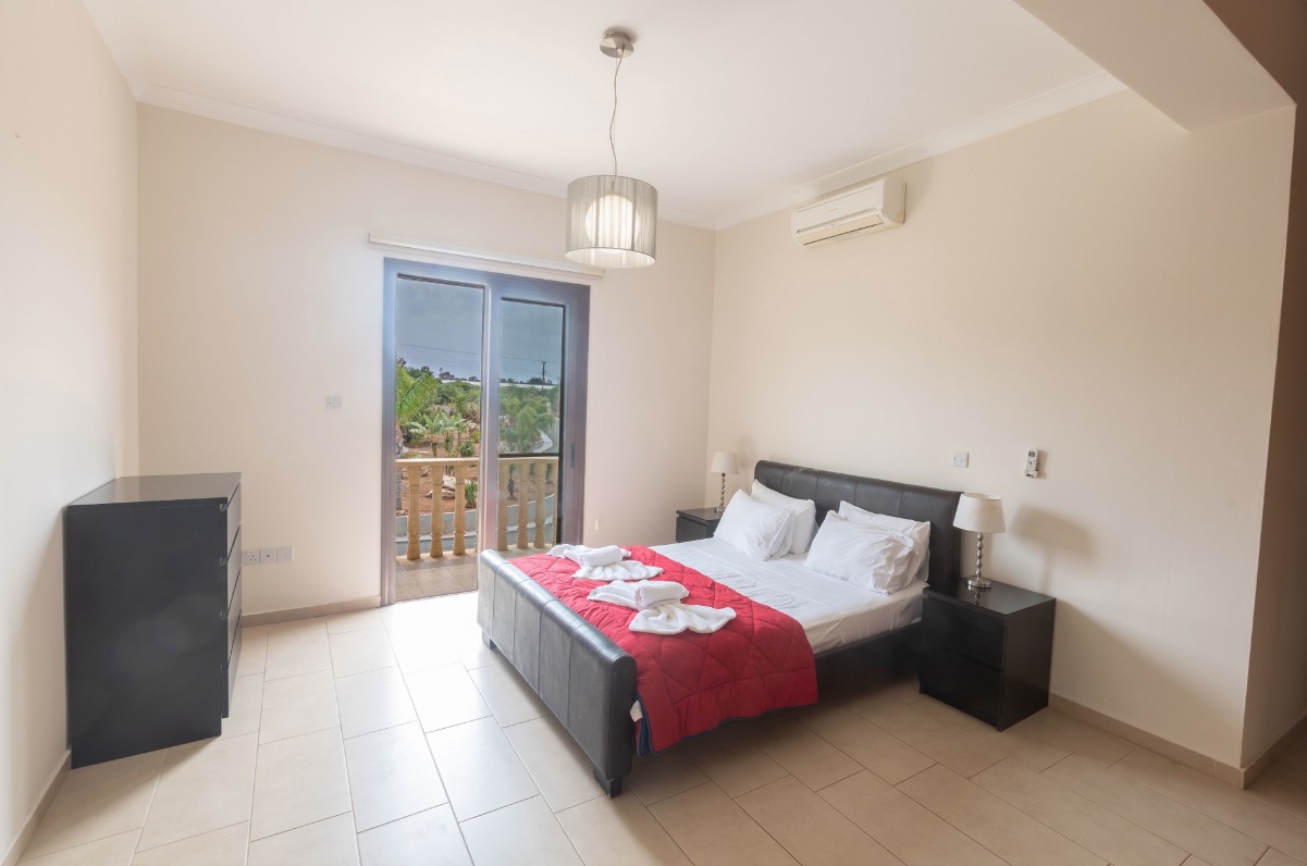 Luxury-Villa-Living-Villa-Panetta-Cyprus-12