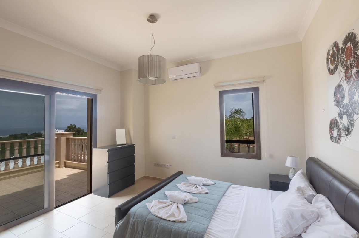 Luxury-Villa-Living-Villa-Panetta-Cyprus-13