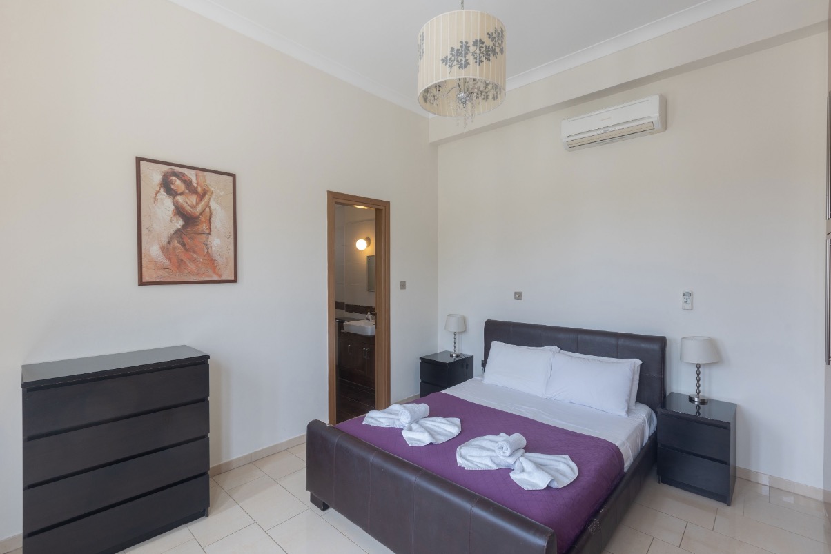 Luxury-Villa-Living-Villa-Panetta-Cyprus-15