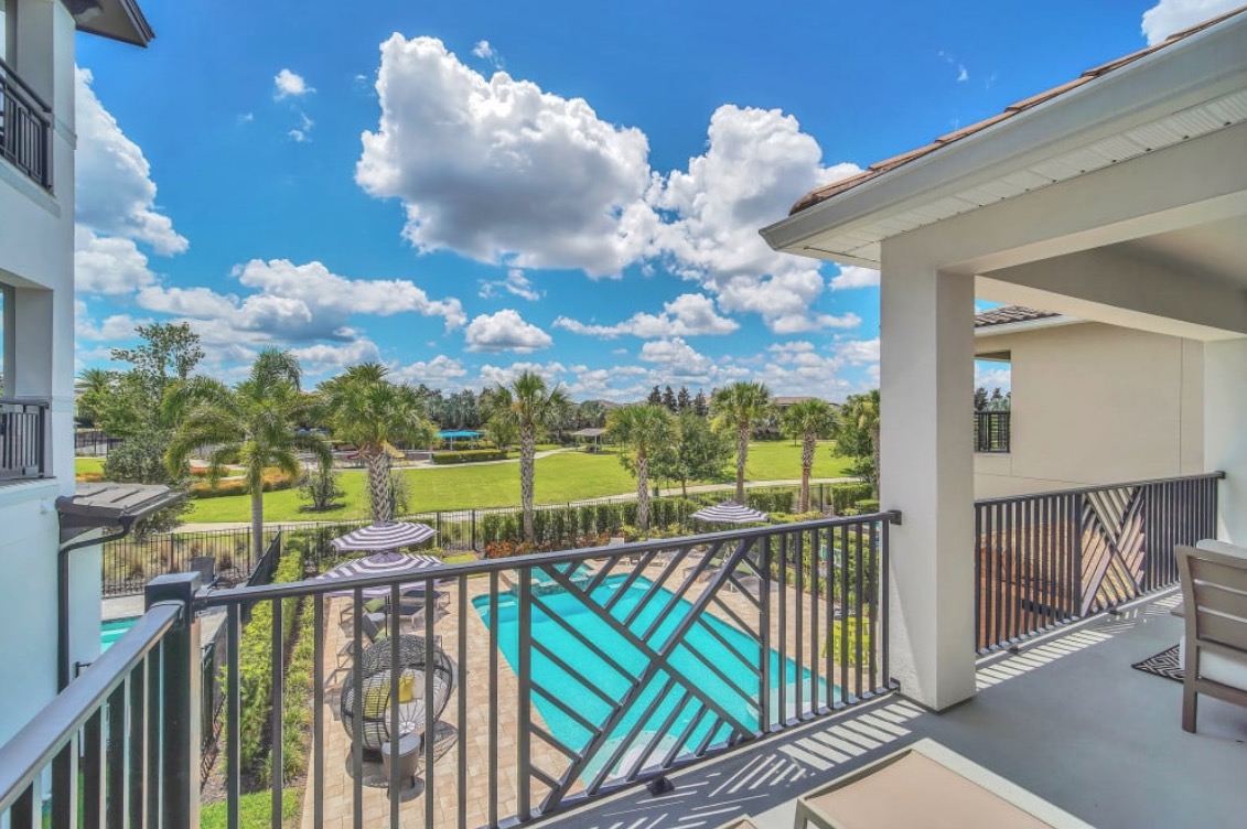 Luxury-Villa-Living-Villa-Titan-Reunion-Resort-Bears-Den-Orlando-Florida-17
