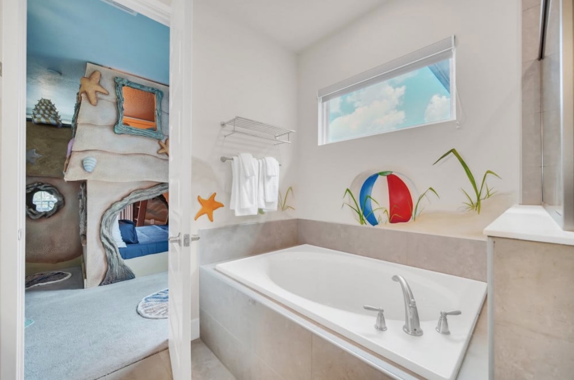 Luxury-Villa-Living-Villa-Titan-Reunion-Resort-Bears-Den-Orlando-Florida-20