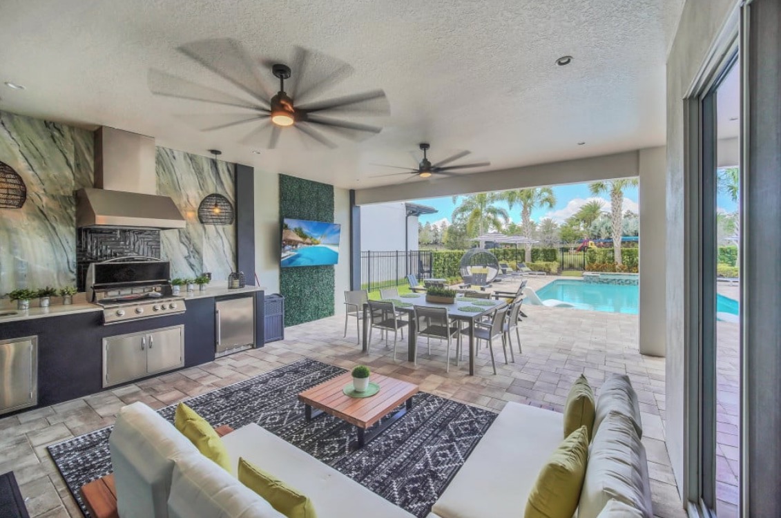 Luxury-Villa-Living-Villa-Titan-Reunion-Resort-Bears-Den-Orlando-Florida-24