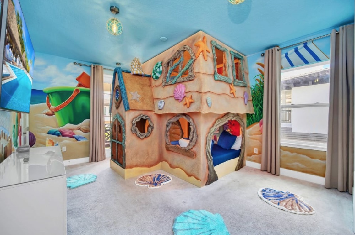 Luxury-Villa-Living-Villa-Titan-Reunion-Resort-Bears-Den-Orlando-Florida-5