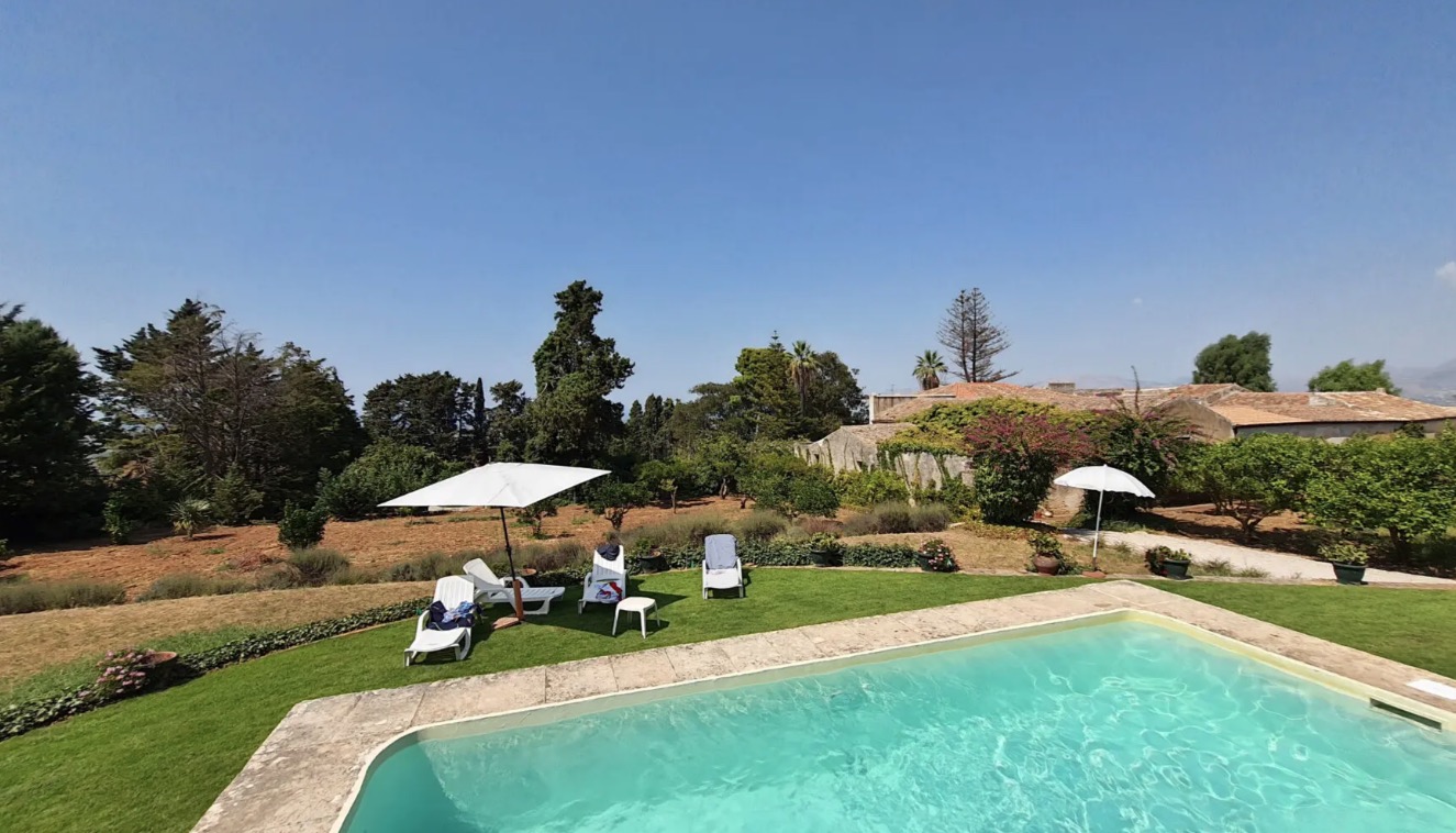 Luxury-Villa-Living-Villa-Trapani-Sicily-Italy-20