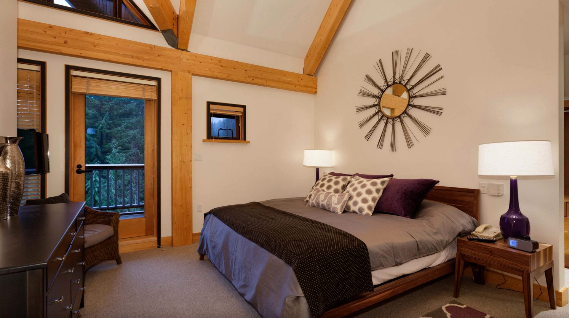 luxury-villa-living-cedar-creek-e-whistler-canada-7