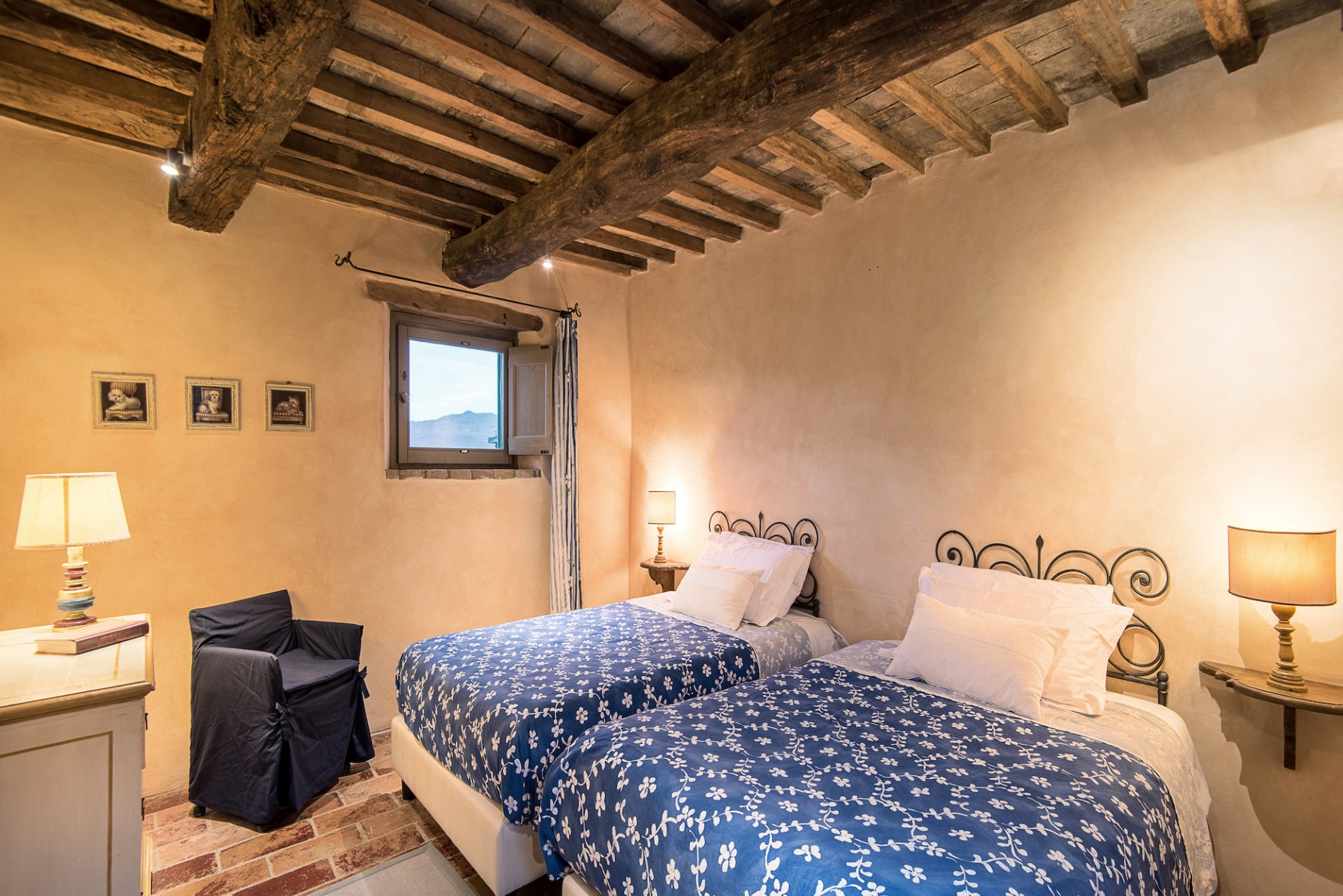 luxury-villa-living-villa-bootler-umbria-italy-15