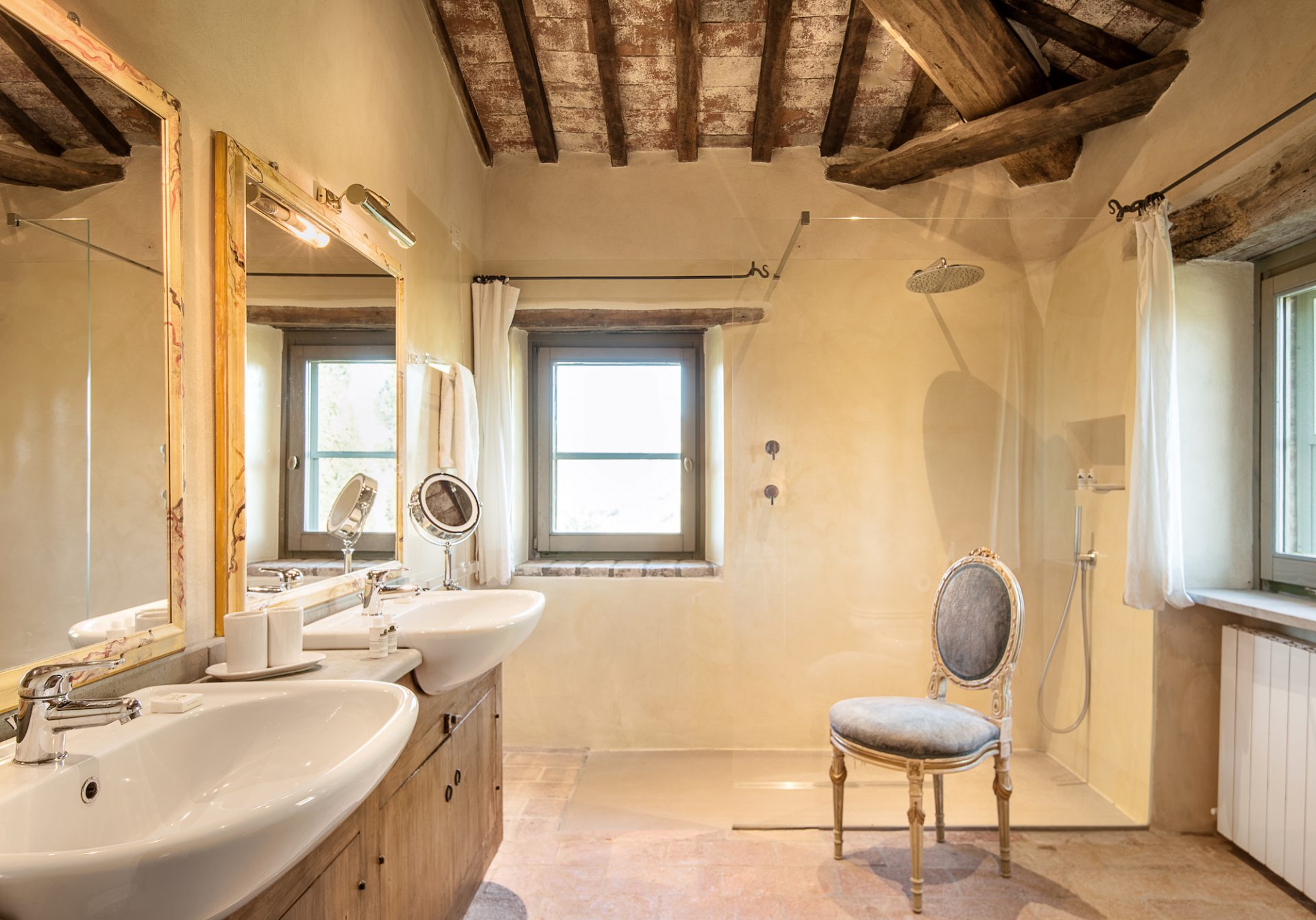 luxury-villa-living-villa-bootler-umbria-italy-18