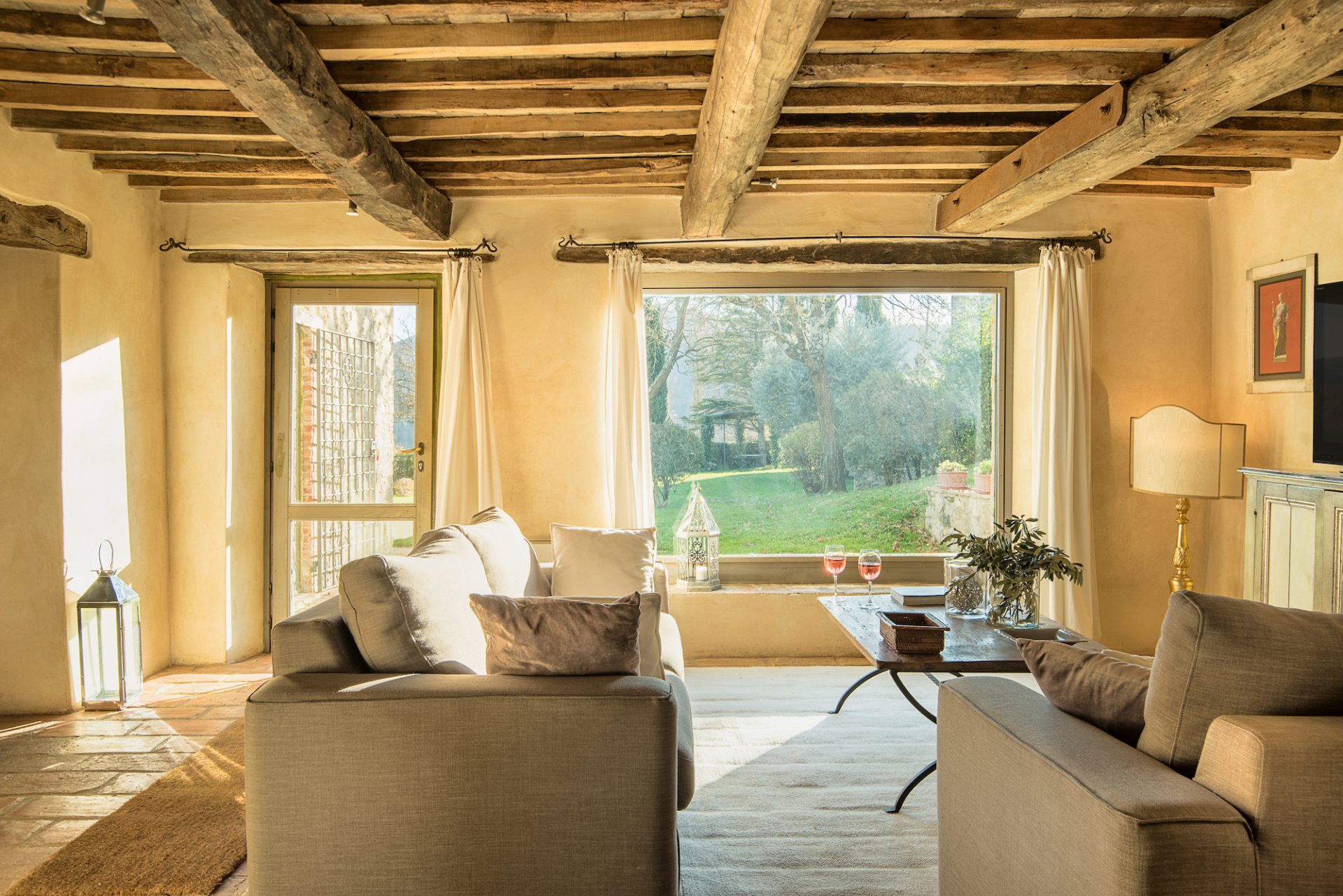 luxury-villa-living-villa-bootler-umbria-italy-7