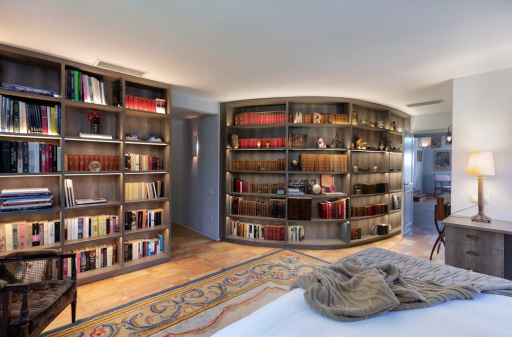 luxury-villa-living-villa-lewsey-girona-spain-13