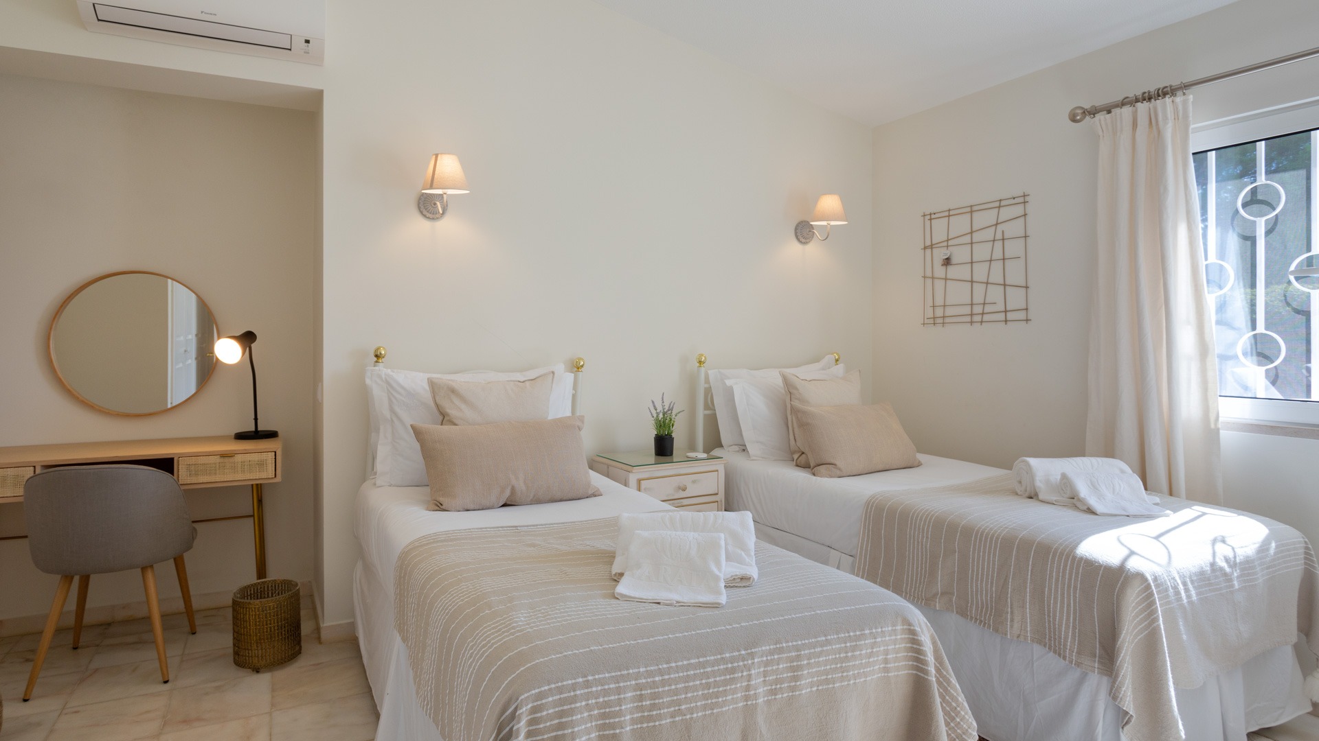 luxury-villa-living-villa-striata-dunas-douradas-portugal-10