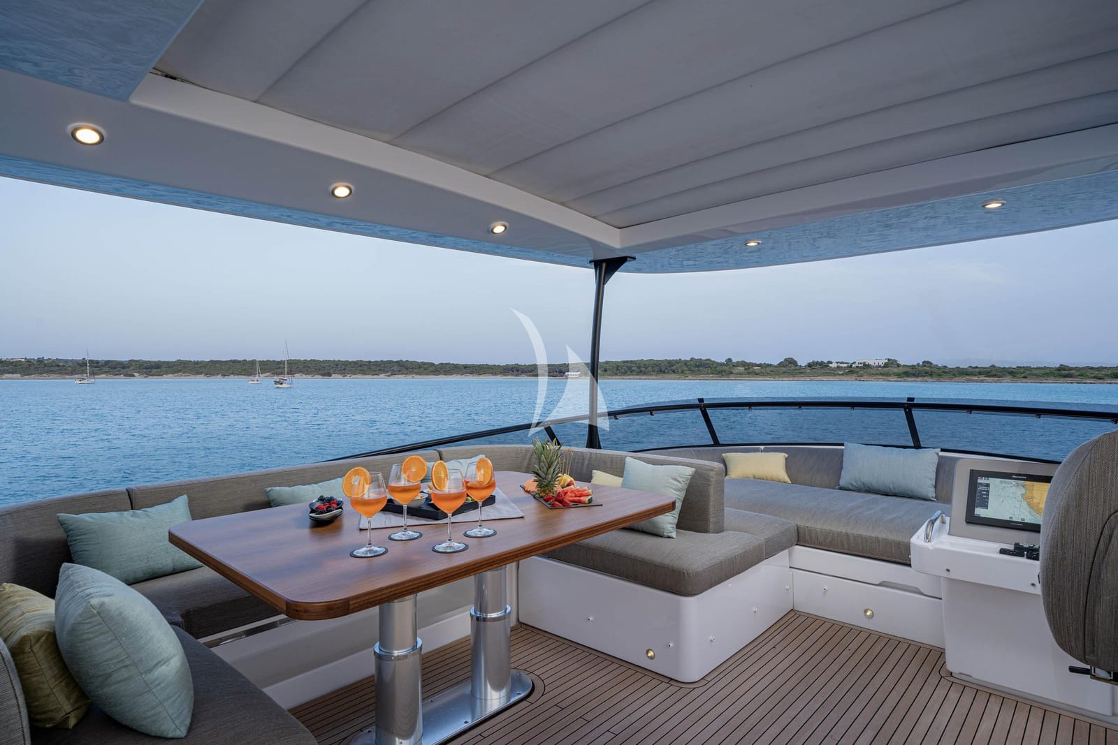 6-SOUL-LUXURY-YACHT