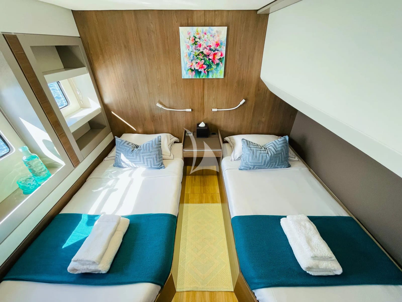 8-SIGNATURE-VISION-Catamaran-Yacht