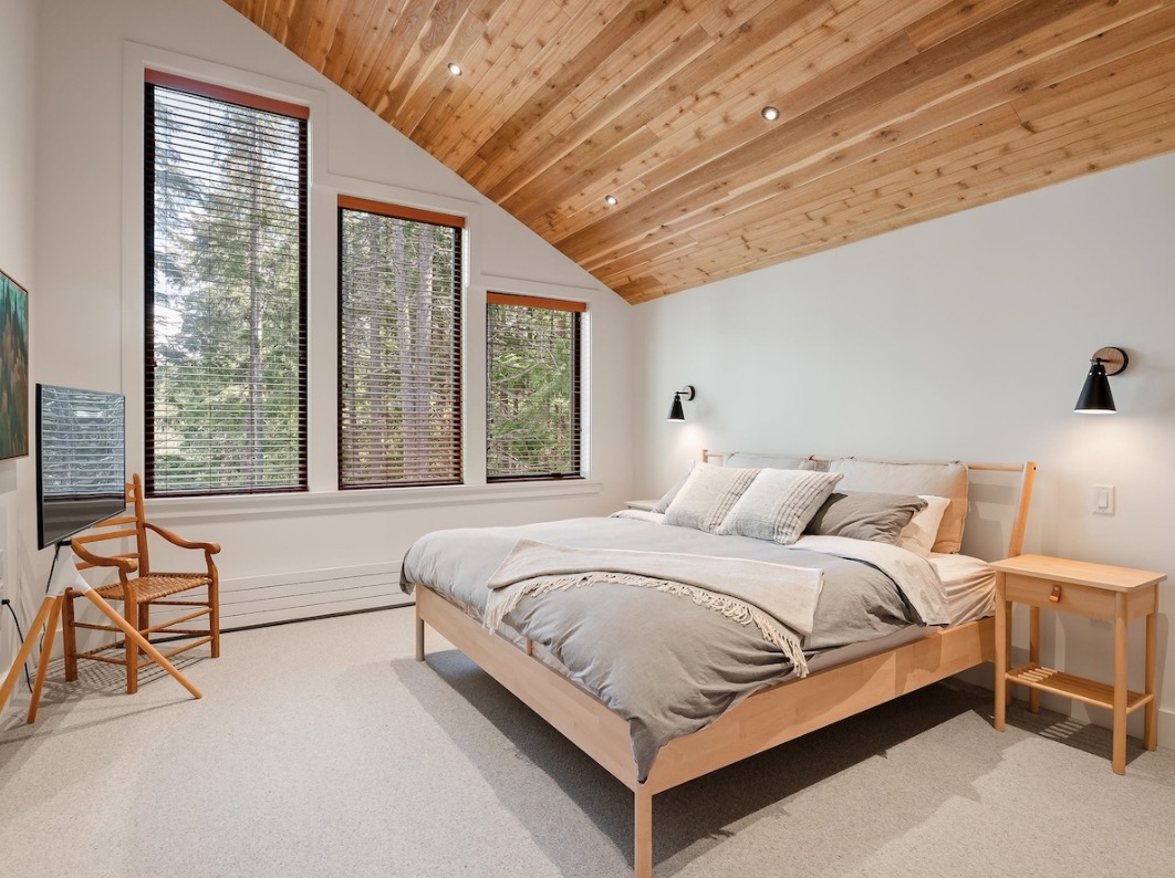 Luxury-Villa-Living-Apex-Hideaway-Whistler-Canada-16 Luxury-Villa-Living-Apex-Hideaway-Whistler-Canada-16