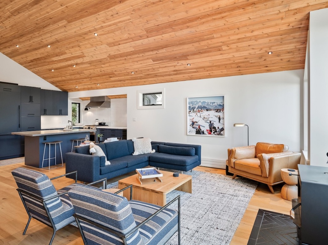 Luxury-Villa-Living-Apex-Hideaway-Whistler-Canada-20 Luxury-Villa-Living-Apex-Hideaway-Whistler-Canada-20