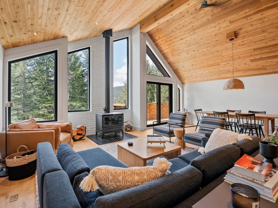 Luxury-Villa-Living-Apex-Hideaway-Whistler-Canada-21 Luxury-Villa-Living-Apex-Hideaway-Whistler-Canada-21