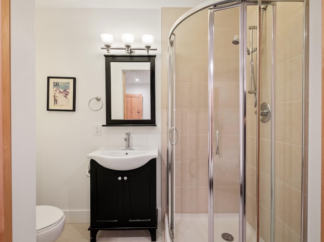 Luxury-Villa-Living-Apex-Hideaway-Whistler-Canada-7 Luxury-Villa-Living-Apex-Hideaway-Whistler-Canada-7