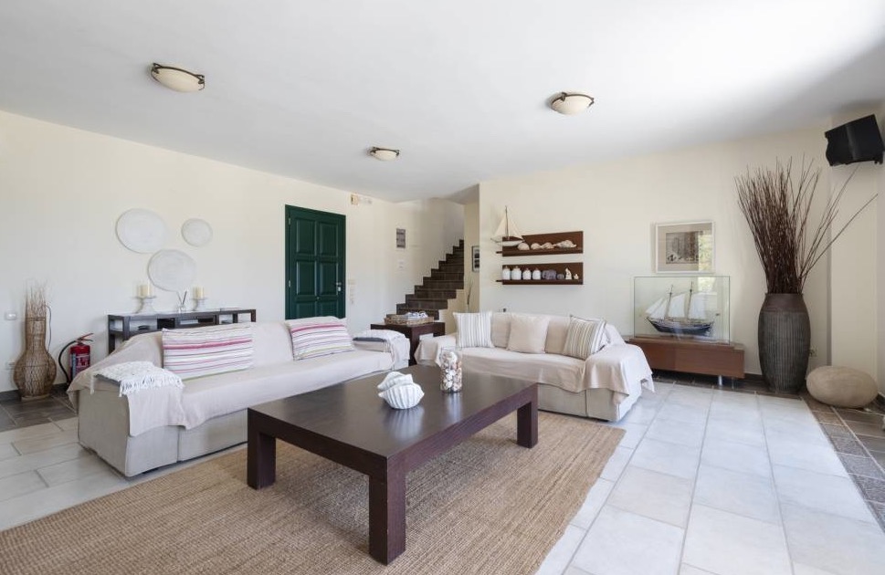 Luxury-Villa-Living-Villa-Aria-Greece-14