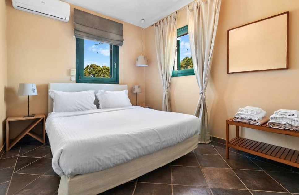 Luxury-Villa-Living-Villa-Aria-Greece-9