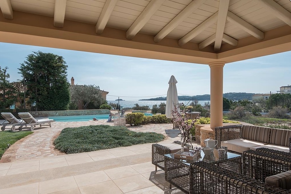 Luxury-Villa-Living-Villa-Gold-Greece-1 Luxury-Villa-Living-Villa-Gold-Greece-1