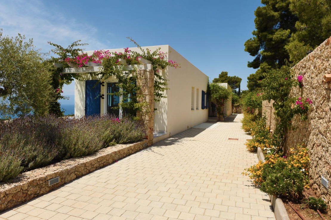 Luxury-Villa-Living-Villa-Gournes-Porto-Heli-Greece-18