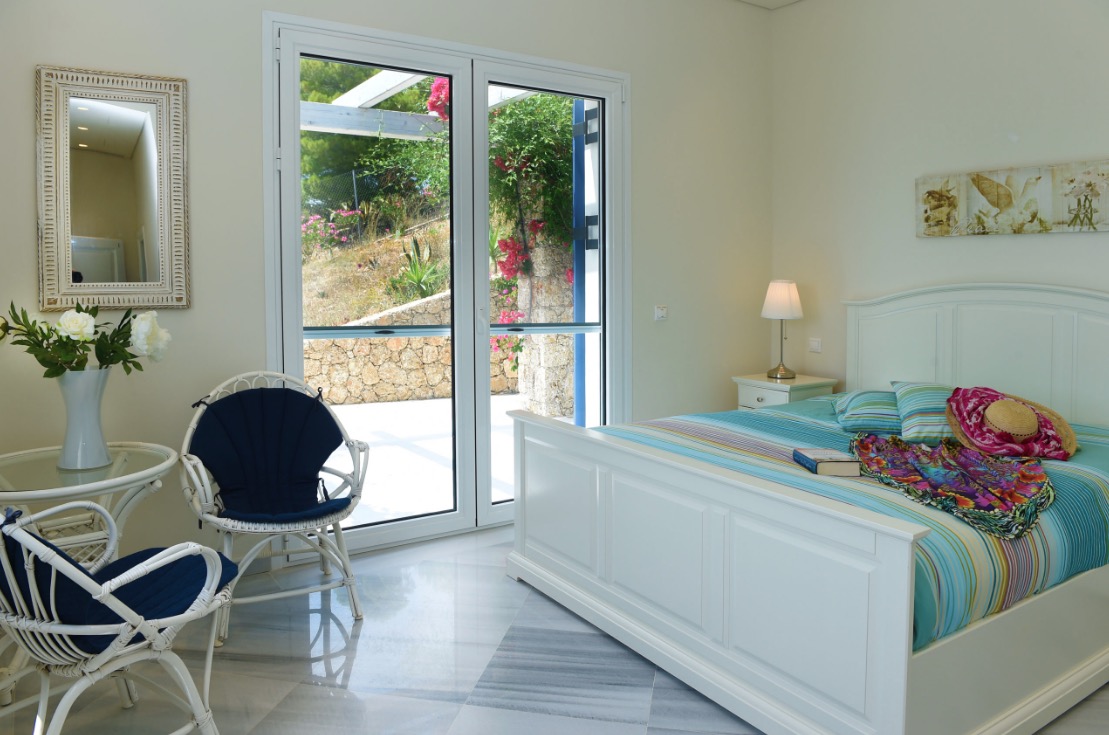 Luxury-Villa-Living-Villa-Gournes-Porto-Heli-Greece-2