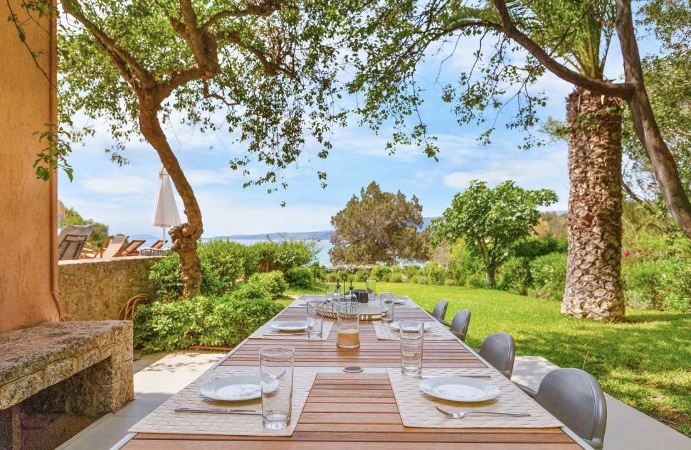 Luxury-Villa-Living-Villa-Iris-Greece-5