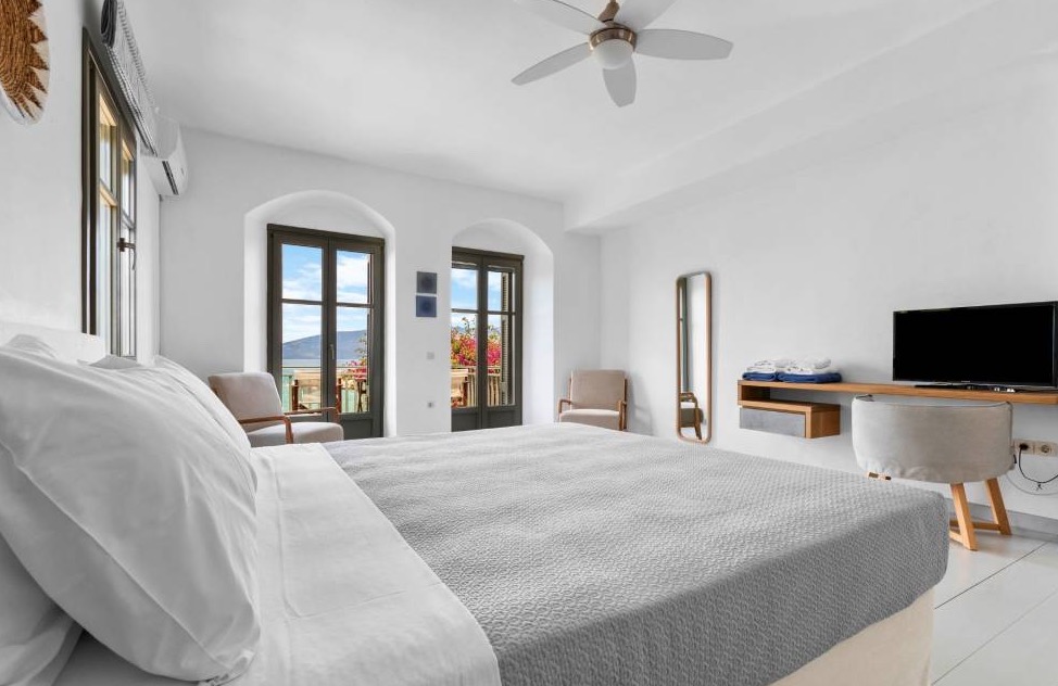 Luxury-Villa-Living-Villa-Iris-Greece-6