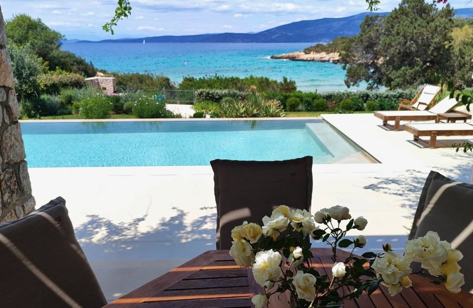 Luxury-Villa-Living-Villa-Iris-Greece-8
