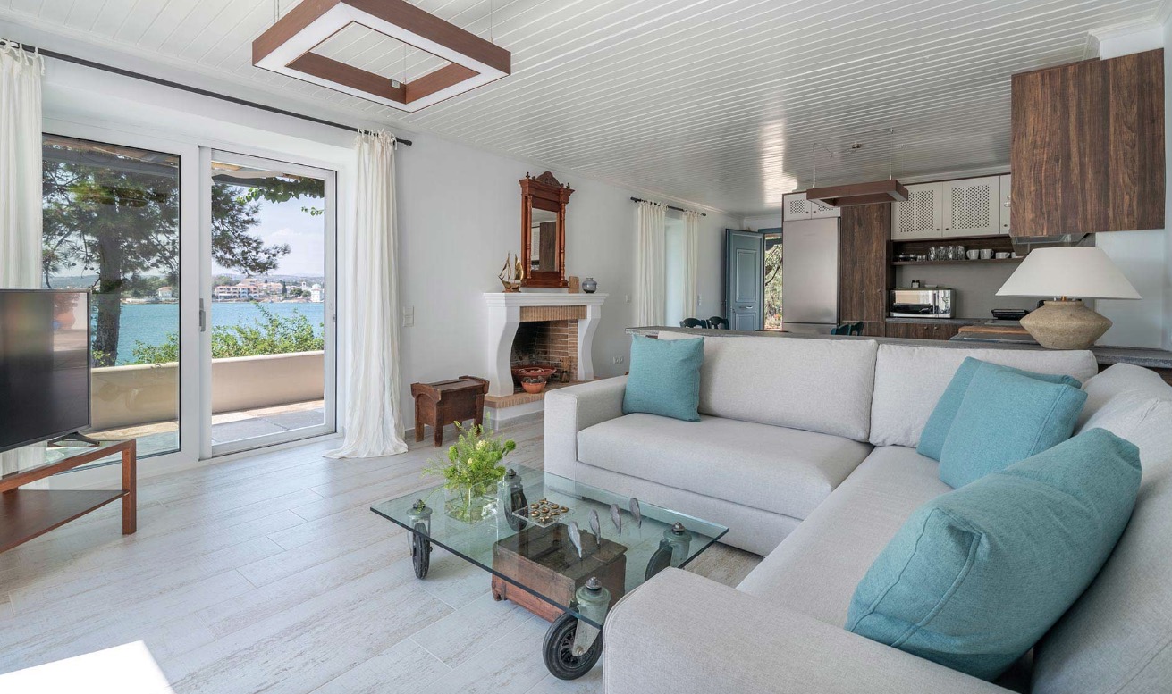 Luxury-Villa-Living-Villa-Santa-Maria-Greece-16