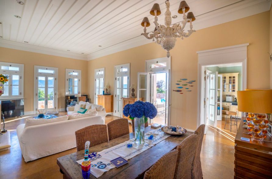 Screenshot 2025-10-27 at 13.50.08