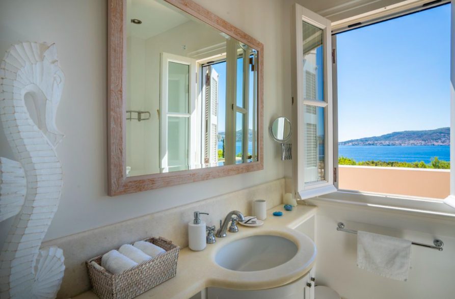 Screenshot 2025-10-27 at 13.50.58