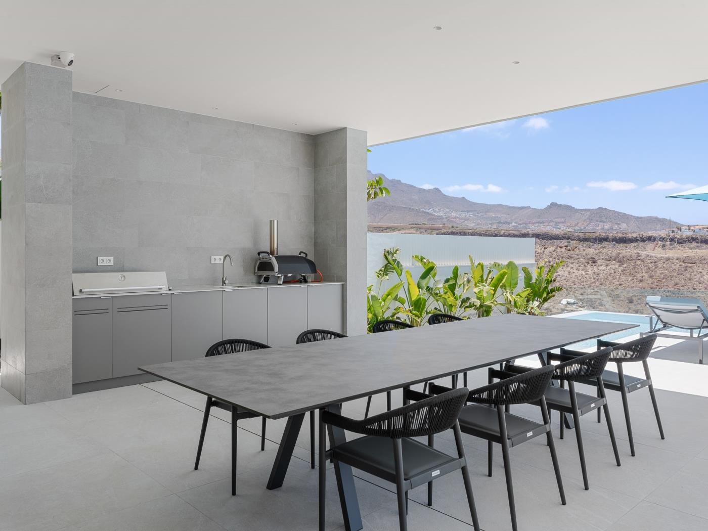 luxury-villa-living-casa-garcia-adeje-tenerife-12