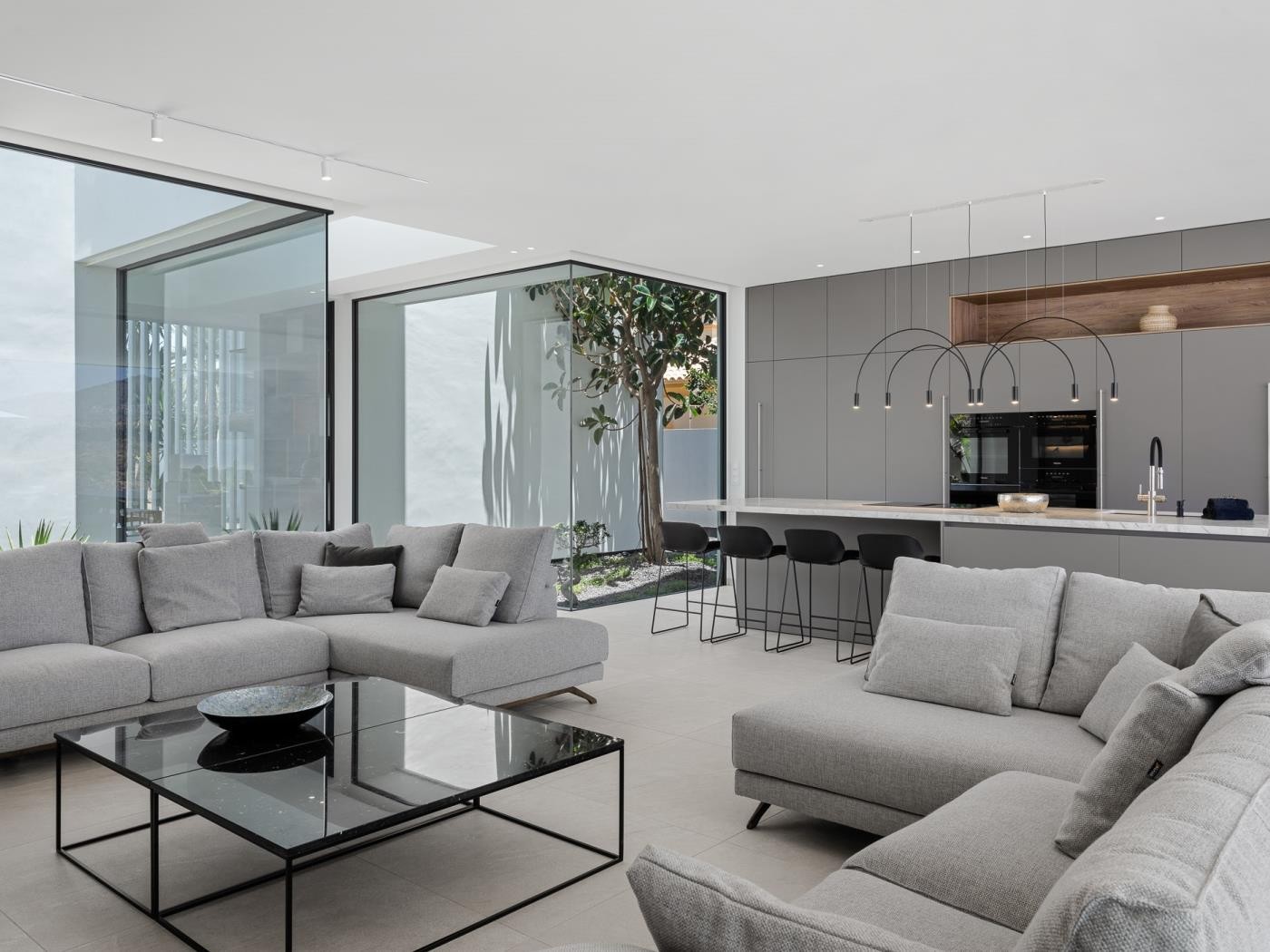 luxury-villa-living-casa-garcia-adeje-tenerife-4