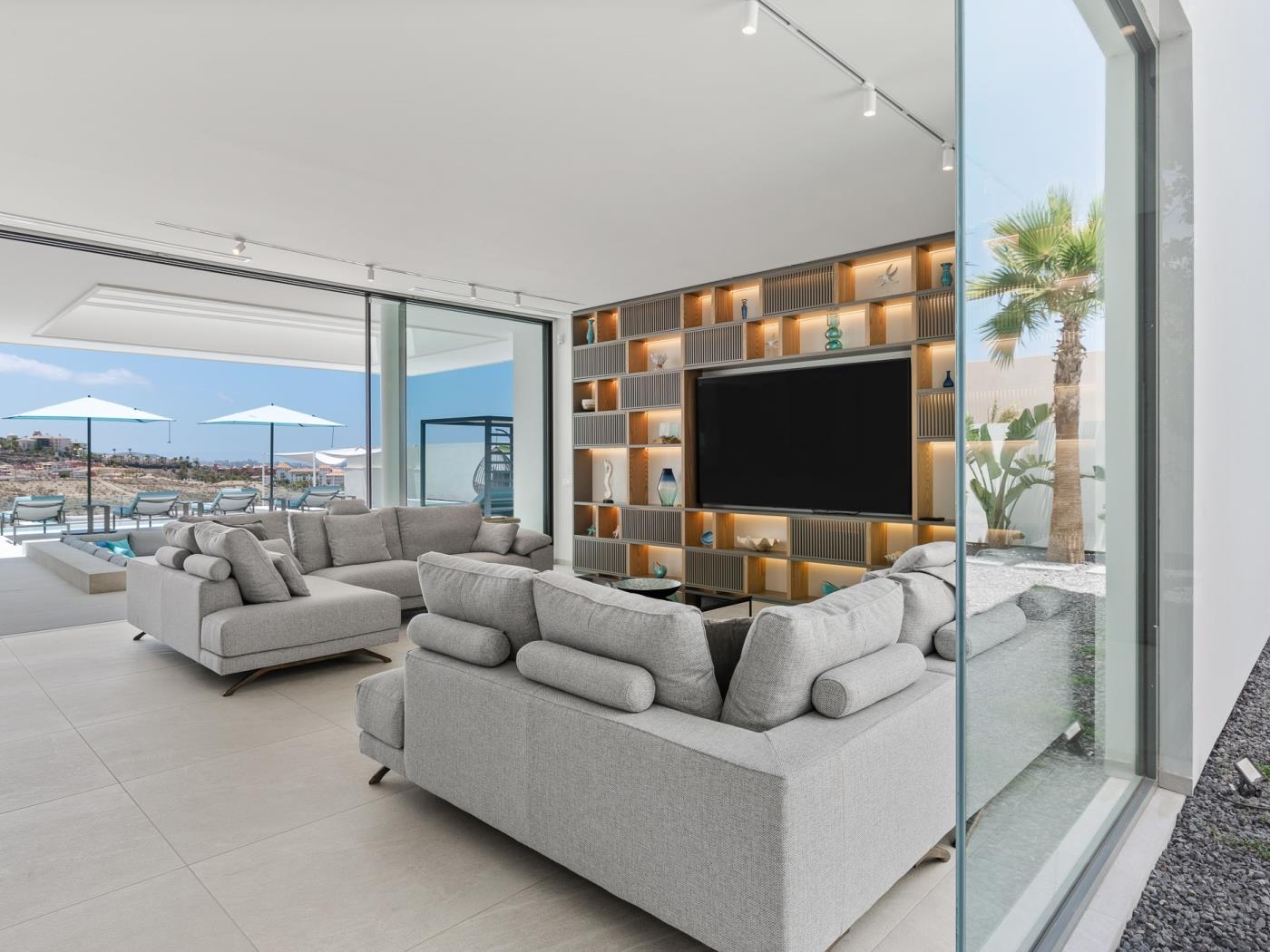 luxury-villa-living-casa-garcia-adeje-tenerife-6