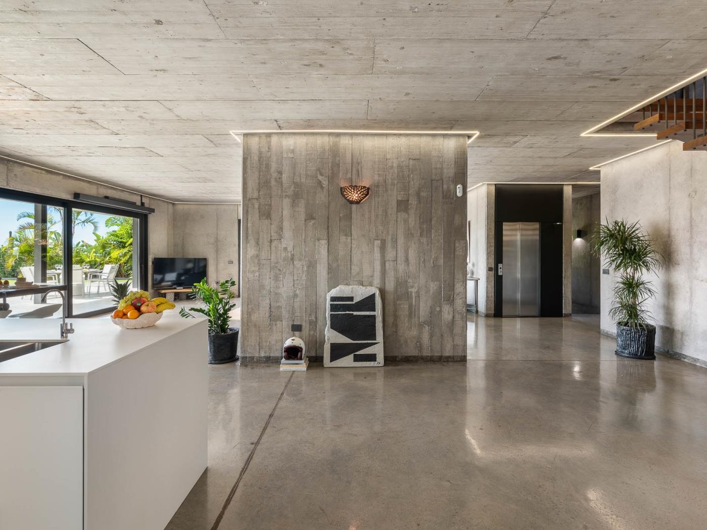 luxury-villa-living-casa-oasis-adeje-tenerife-4 luxury-villa-living-casa-oasis-adeje-tenerife-4