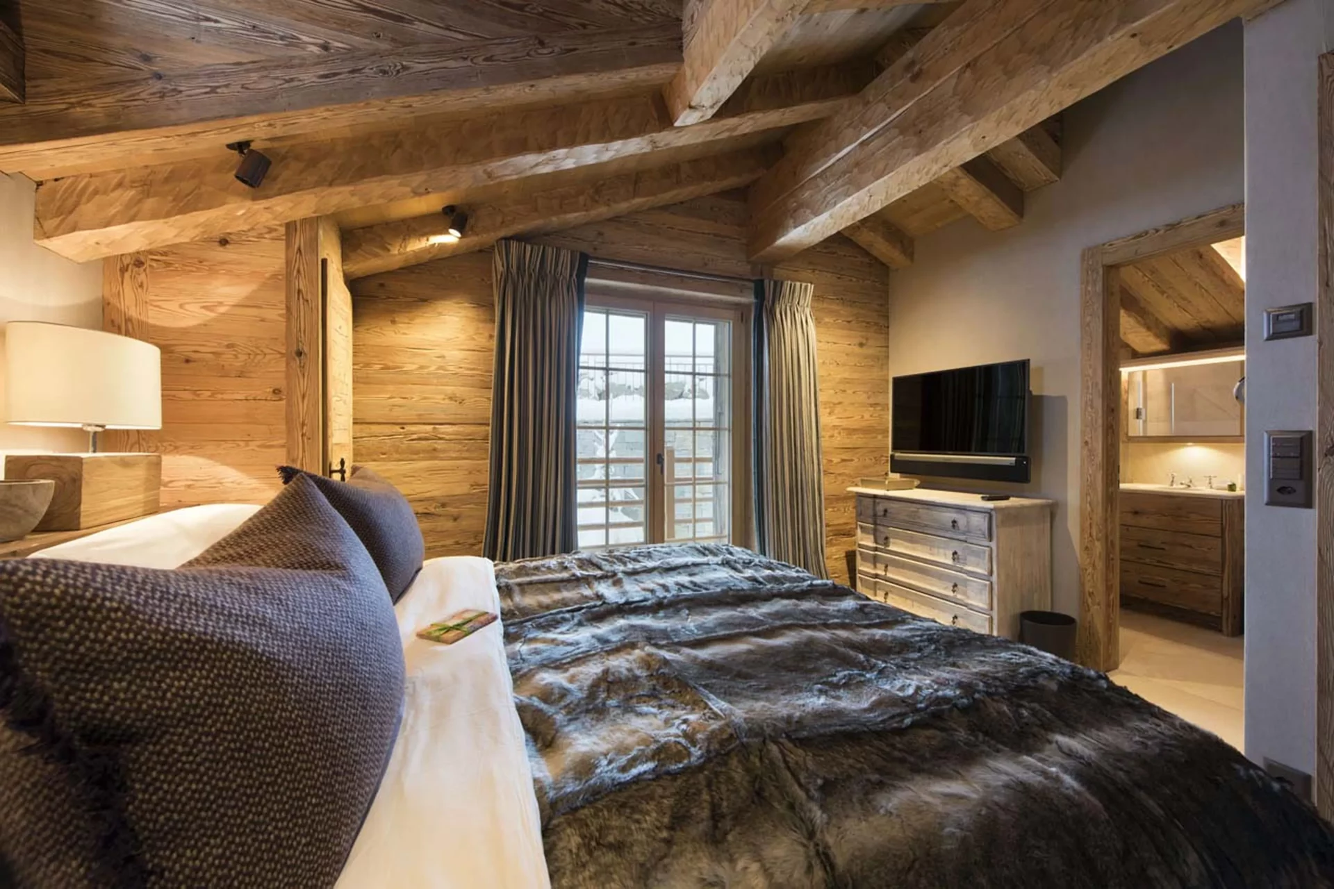luxury-villa-living-chalet-chobe-verbier-switzerland-14