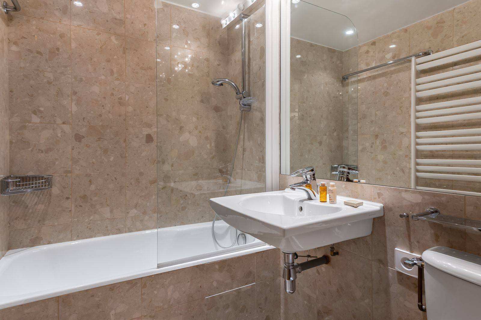 luxury-villa-living-chalet-gros-caillou-courchevel-1850-france-7