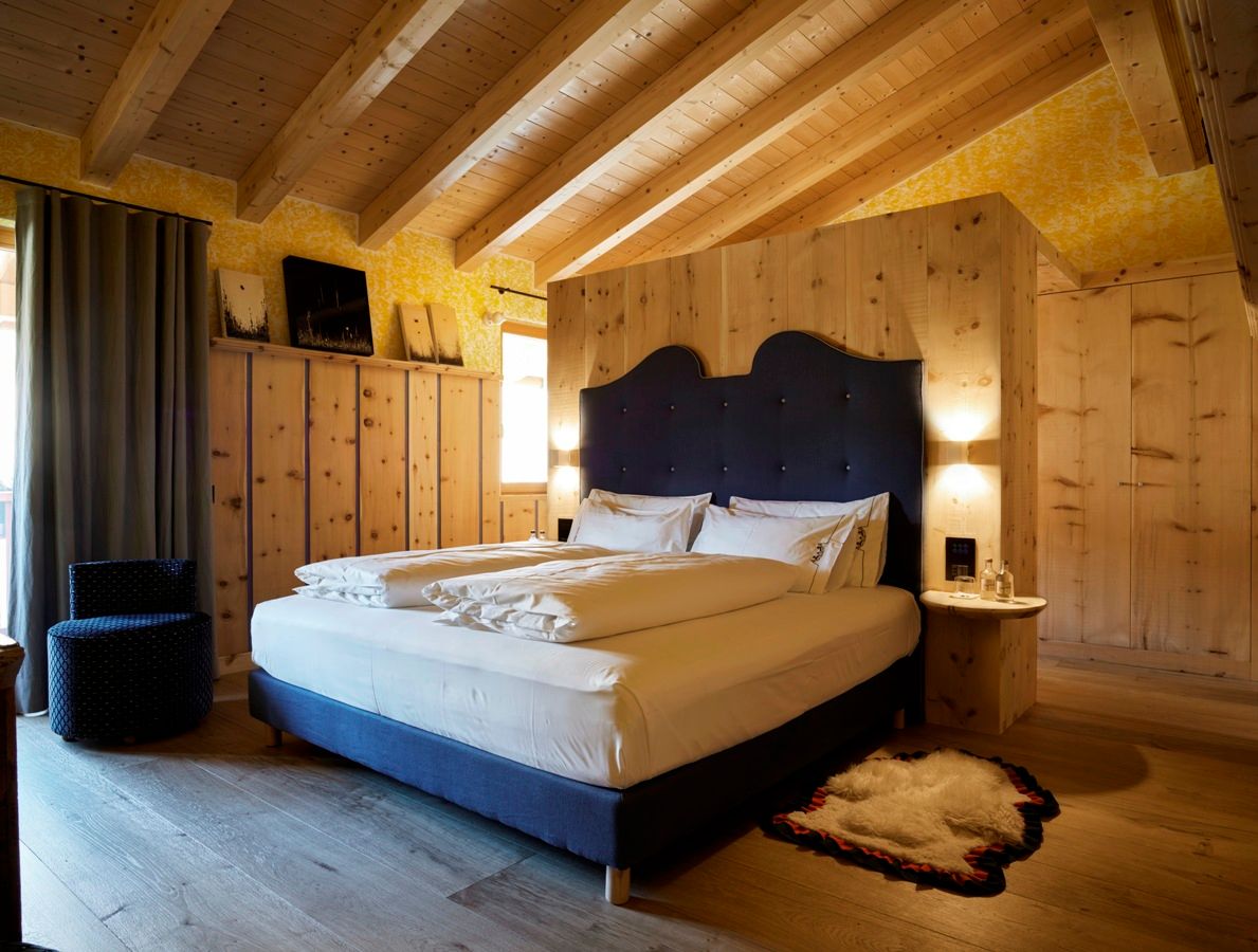 luxury-villa-living-chalet-servi-cortina-dolomites-italy-9