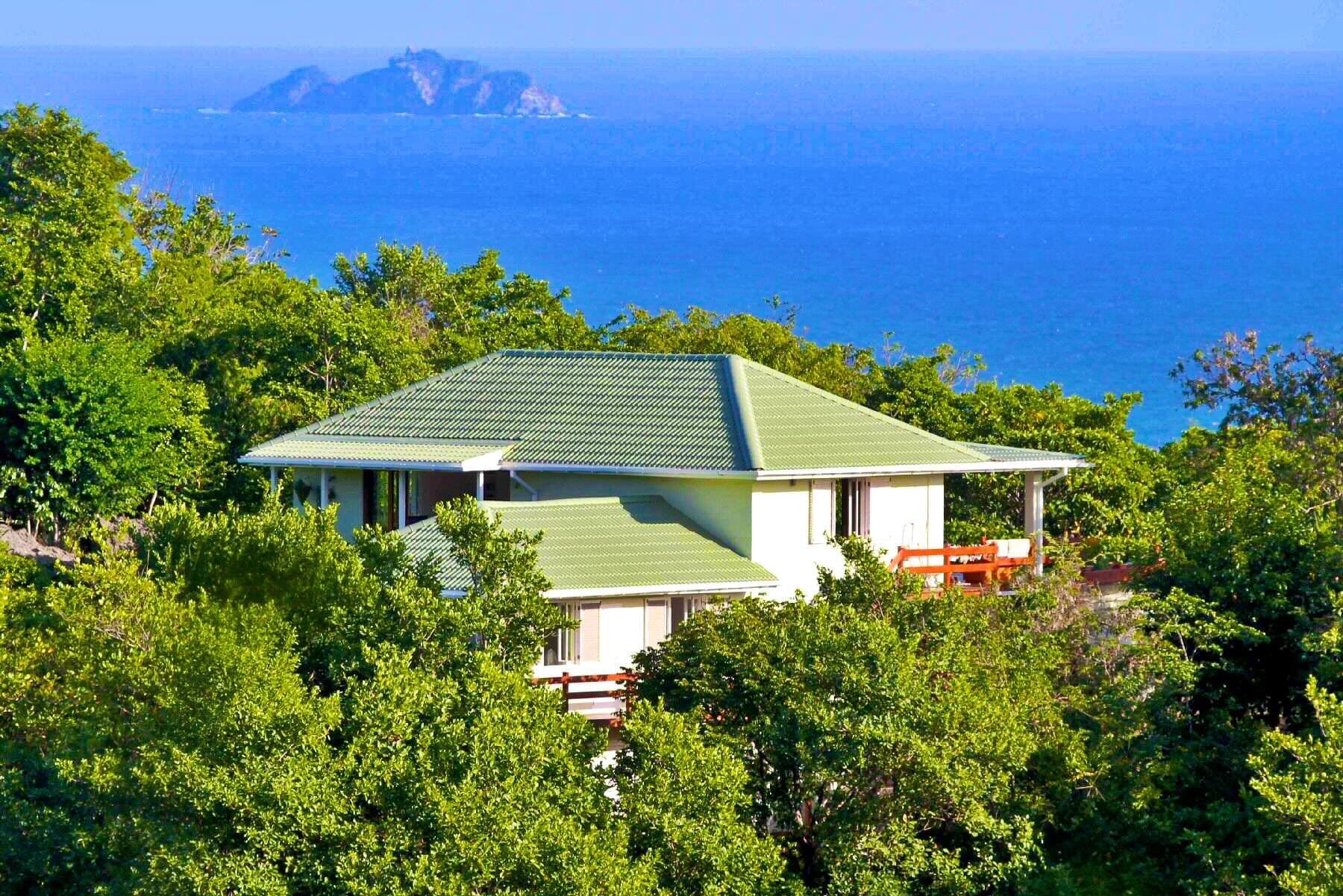 luxury-villa-living-iguana-rock-bequia-st-vincent-and-the-grenadines-4
