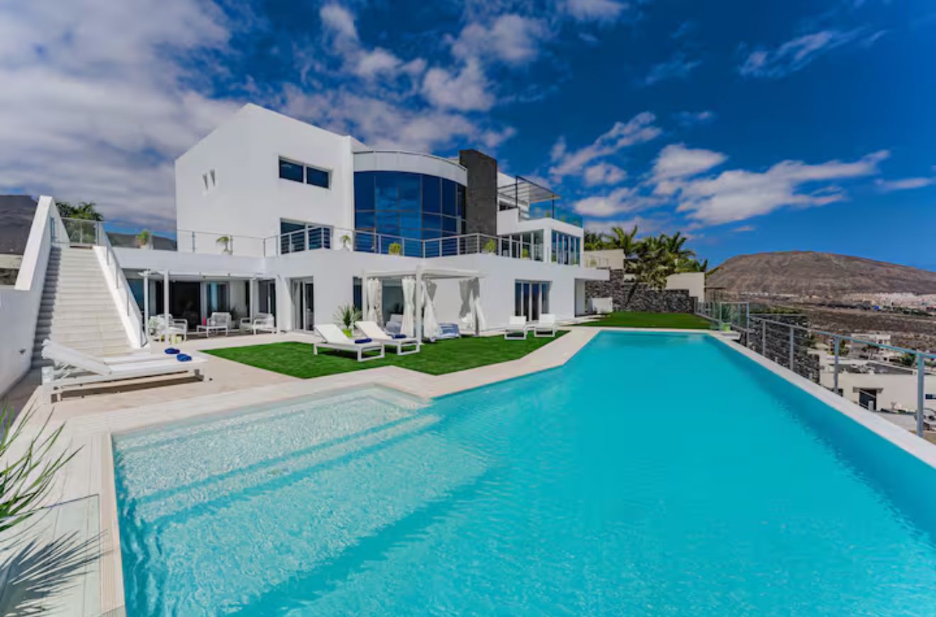 luxury-villa-living-villa-galego-adeje-tenerife-canary-islands-1