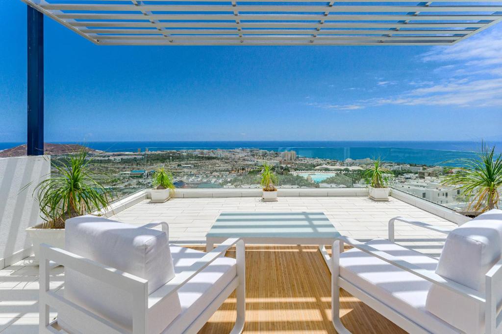 luxury-villa-living-villa-galego-adeje-tenerife-canary-islands-21