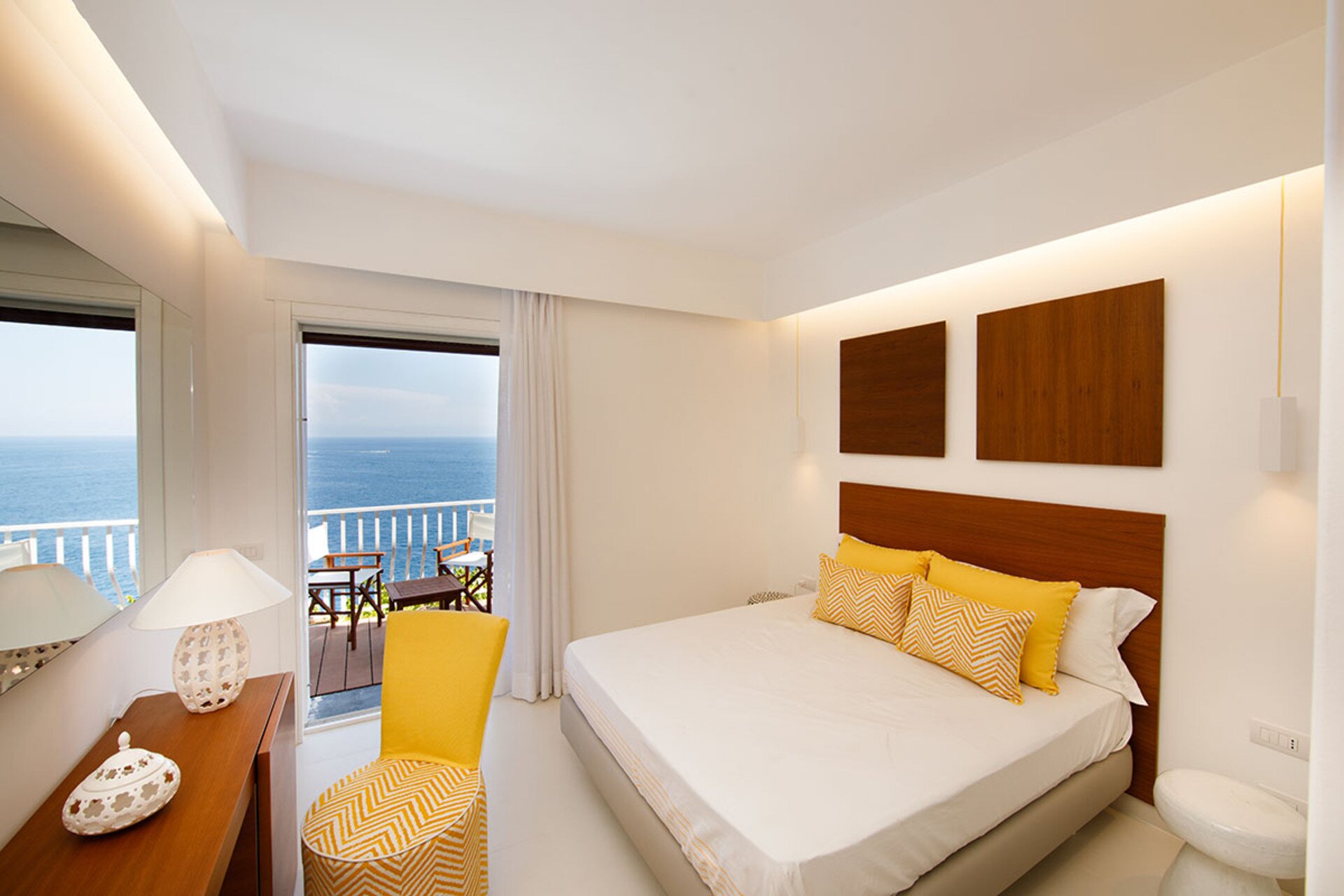 luxury-villa-living-villa-leizu-praiano-amalfi-coast-italy-10