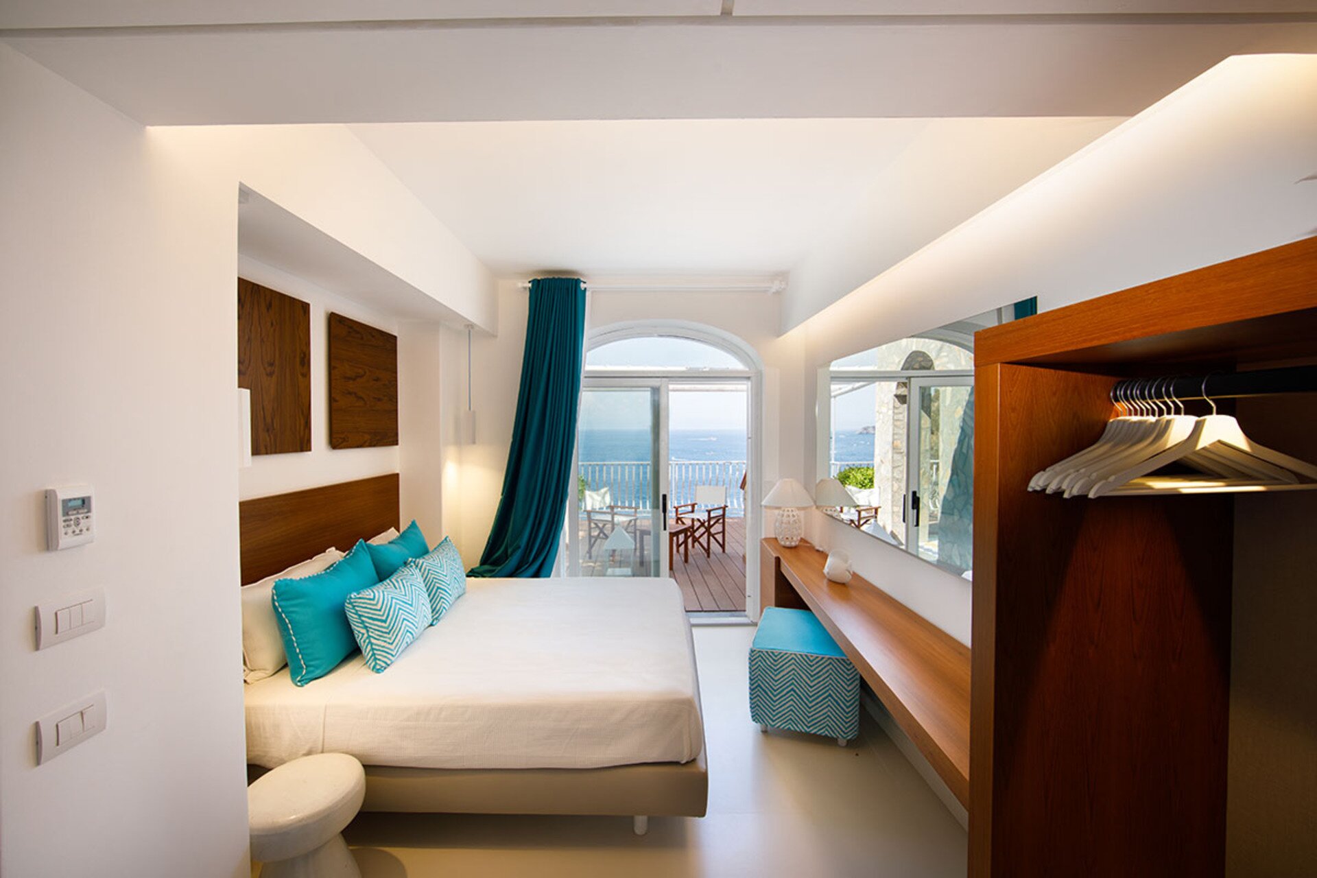 luxury-villa-living-villa-leizu-praiano-amalfi-coast-italy-8