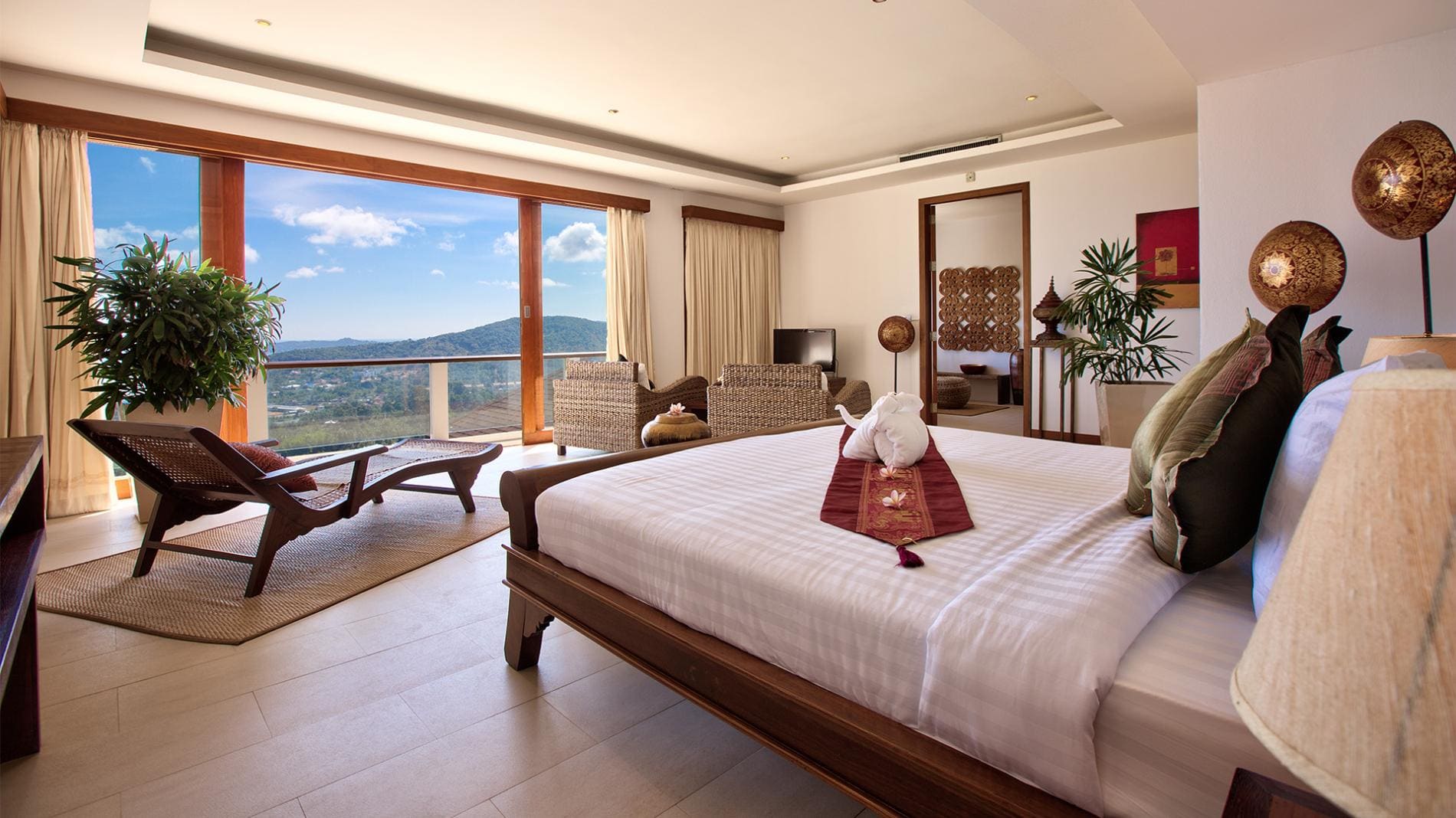 Luxury-4-Bed-Villa-in-Koh-Samui-Thailand-Villa-Hillside-Lealay-9