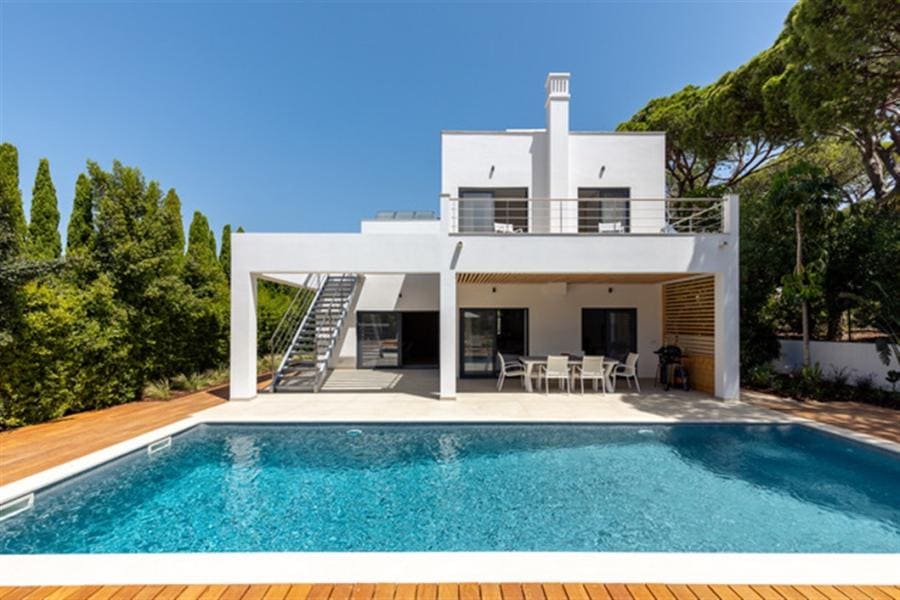 Luxury-4-Bed-Villa-in-Portugal-Villa-Gooch-2 Luxury-4-Bed-Villa-in-Portugal-Villa-Gooch-2